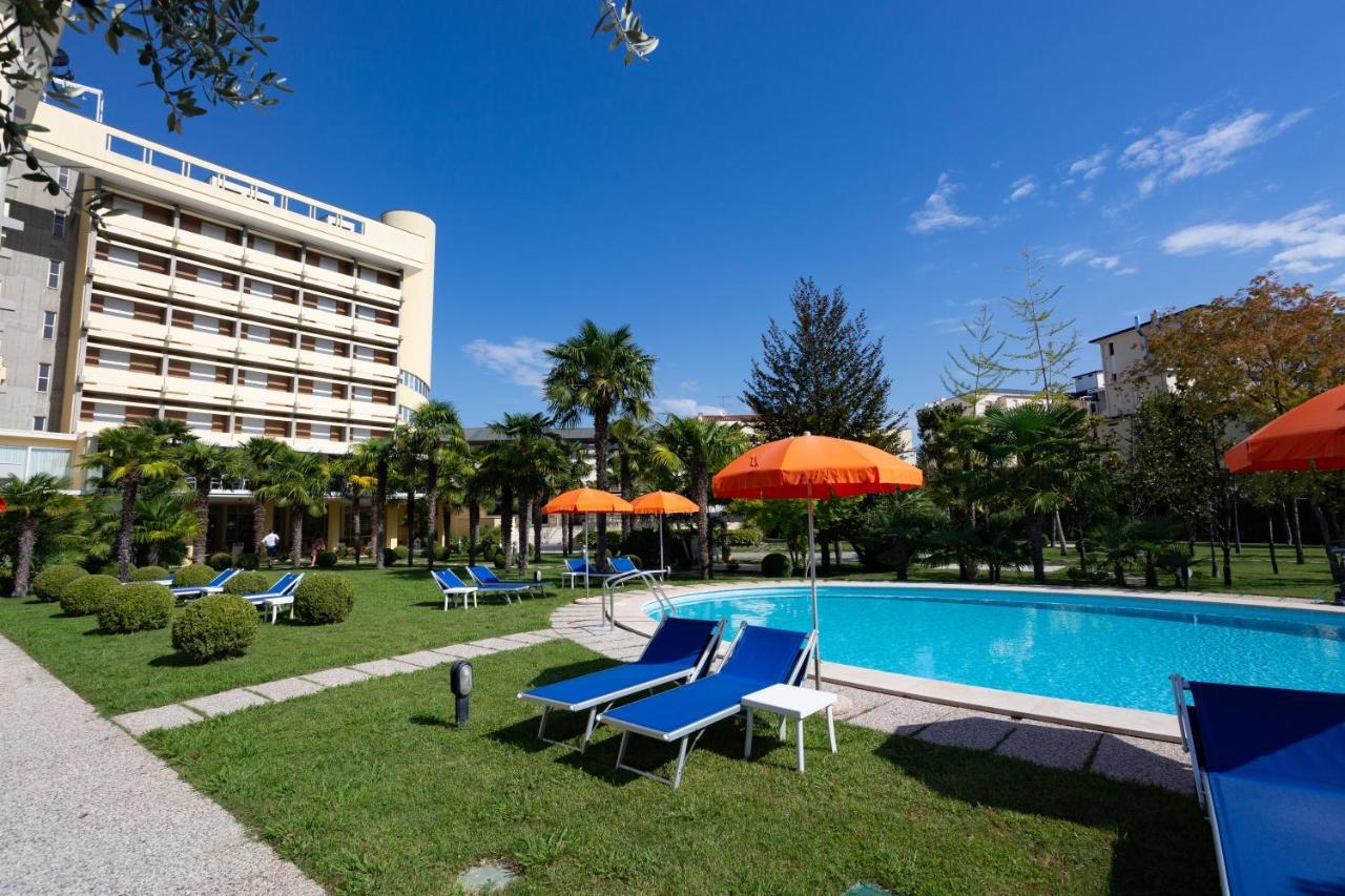 Hotel Savoia Thermae & Spa (Adults Only) Abano Terme Eksteriør billede
