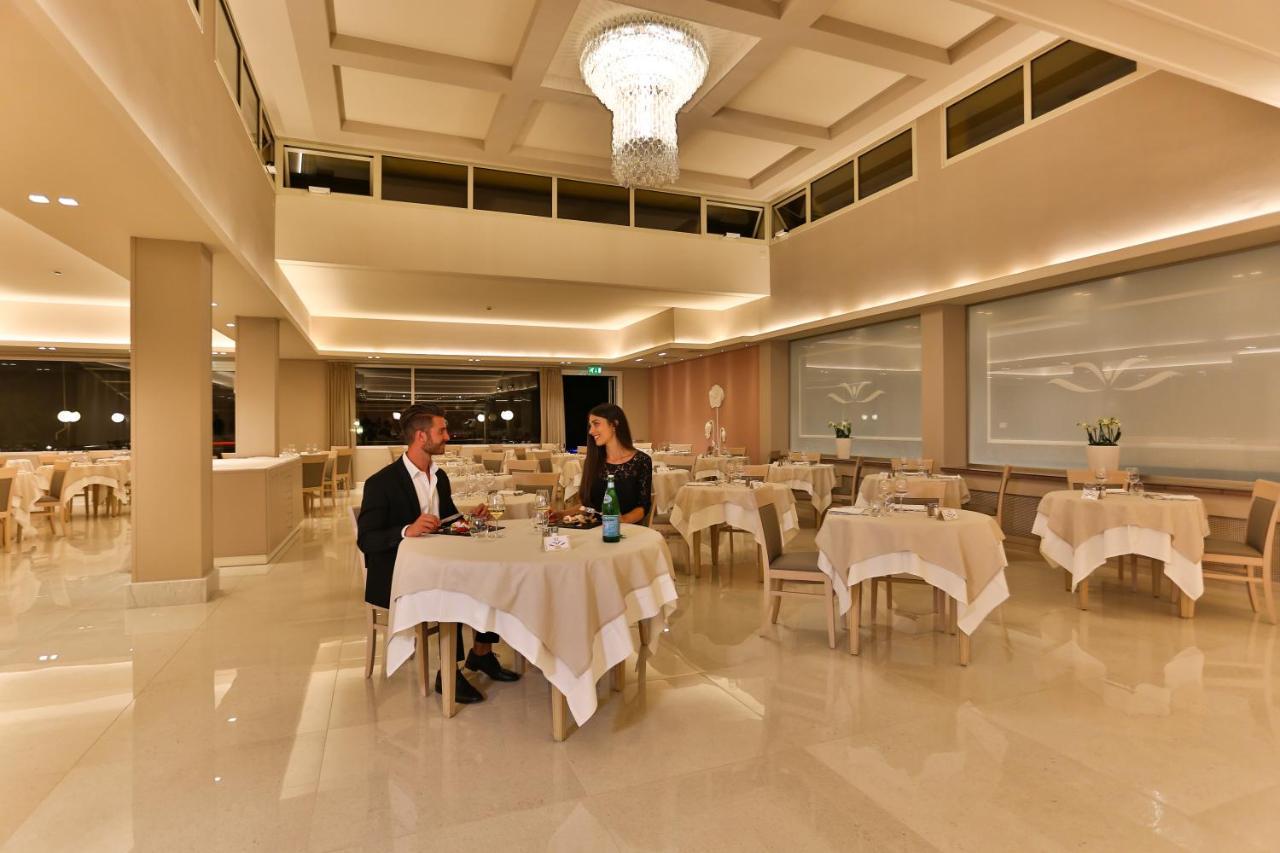 Hotel Savoia Thermae & Spa (Adults Only) Abano Terme Eksteriør billede